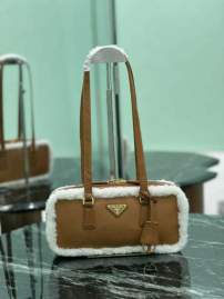 Picture of Prada Handbags _SKUfw181469187fw